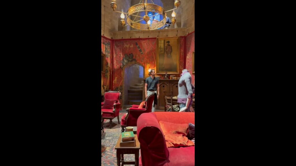 Matthew Lewis goes back to Hogwarts #WBTourTokyo #ハリポタツアー