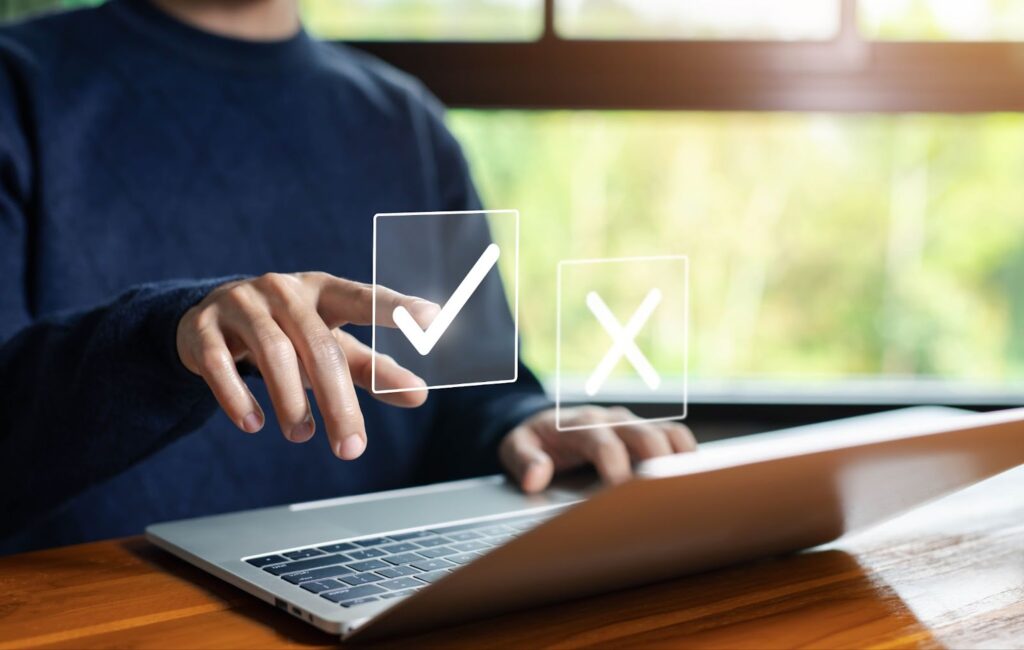 オンラインカジノのエチケット: 新規プレイヤーがすべきこととしてはいけないこと